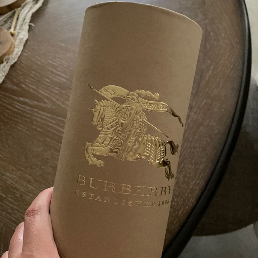 Burberry box
